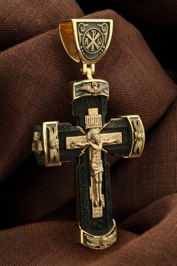 Крест из лимонного золота c эбеновым деревом