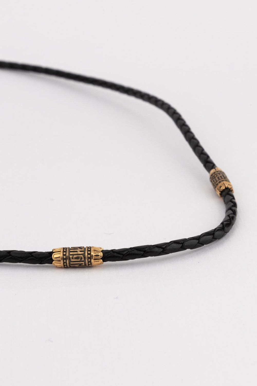 Шнурок кожаный из золота c кожаным шнурком