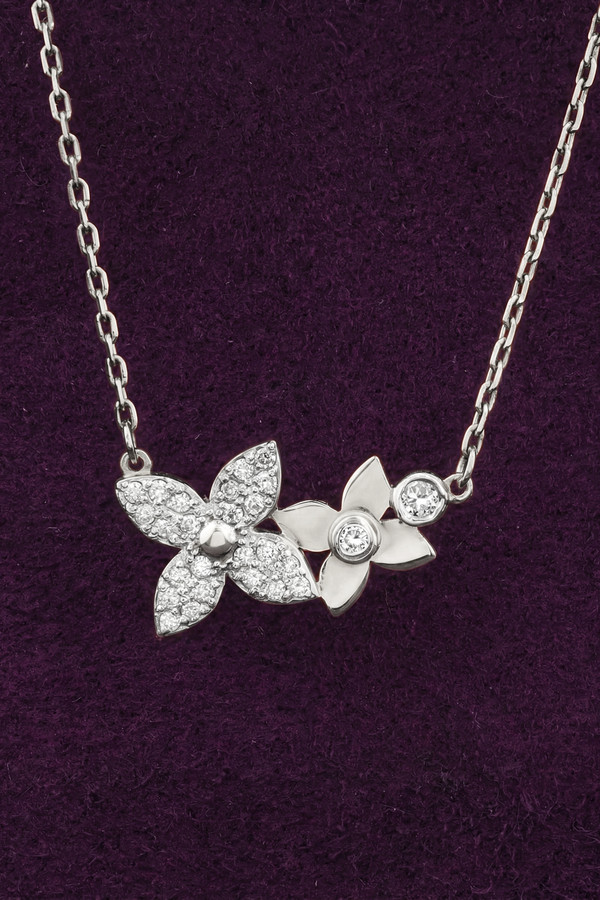 Колье из белого золота c бриллиантами