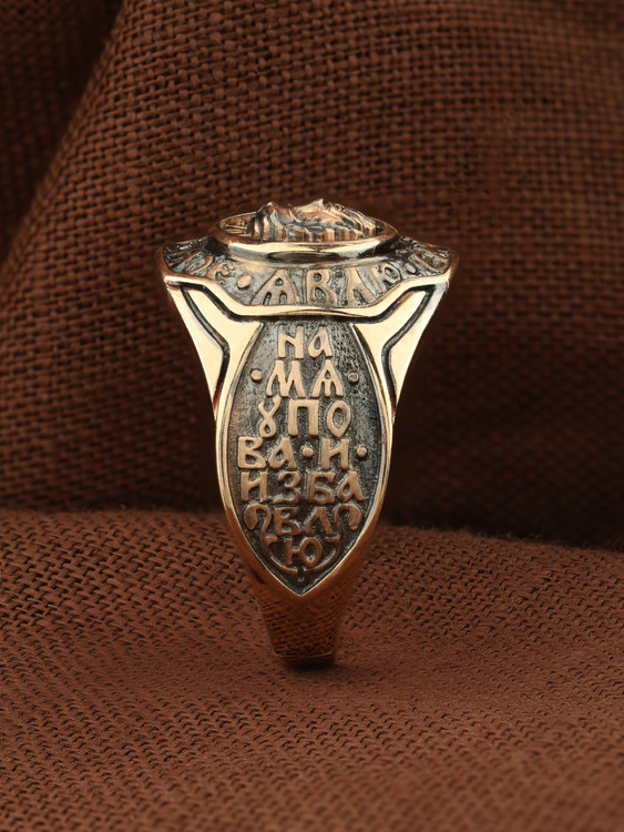 Кольцо из золота