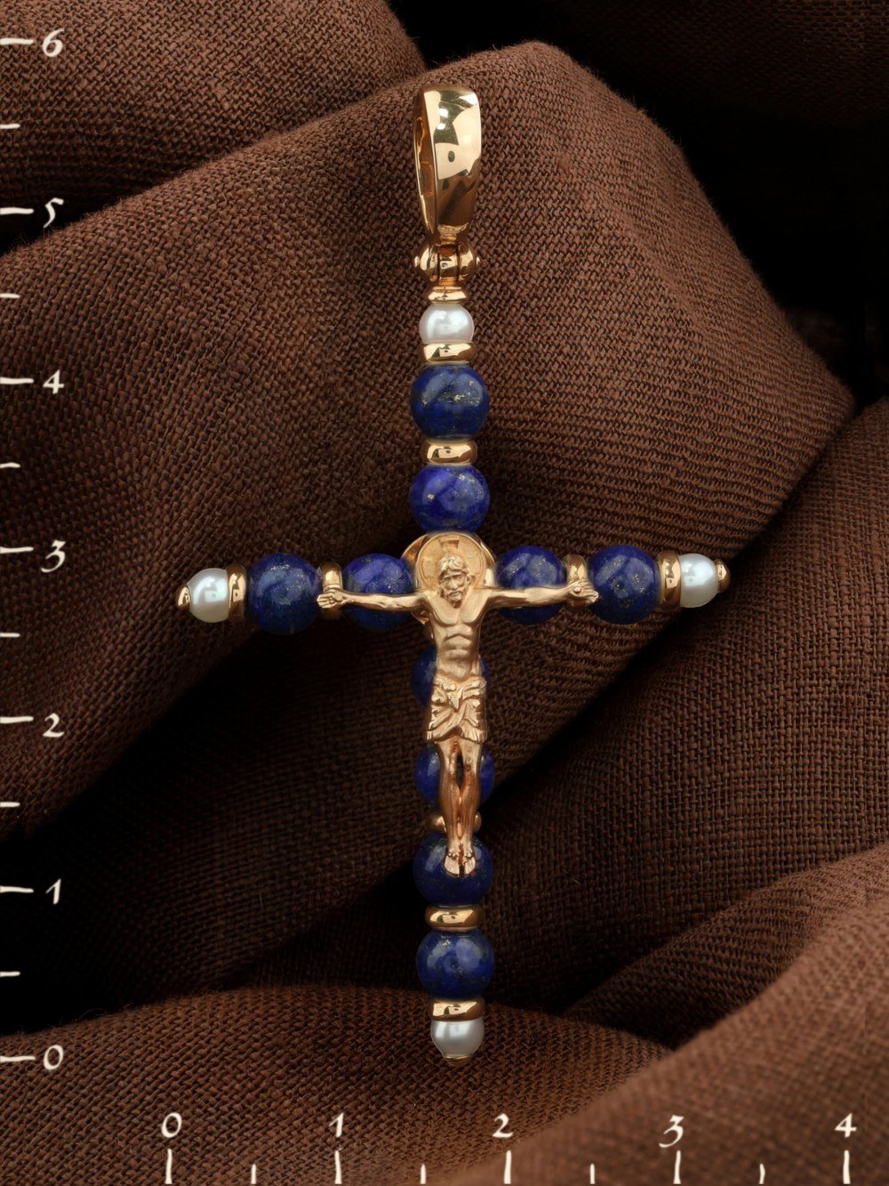 Крест из золота c жемчугом и лазуритом