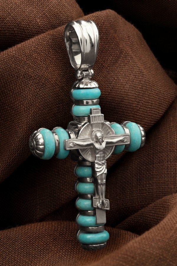 Крест из белого золота c бирюзой