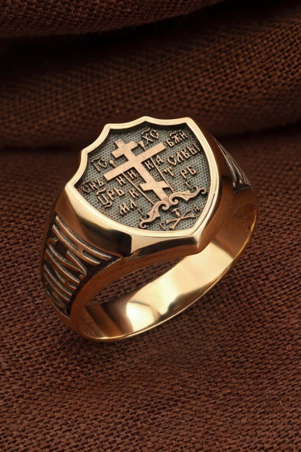 Кольцо из золота