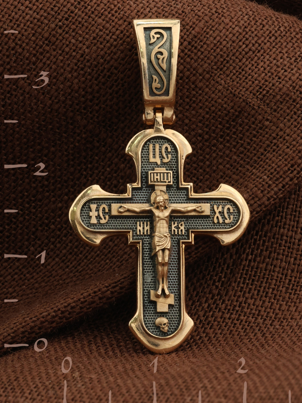 Крест из золота