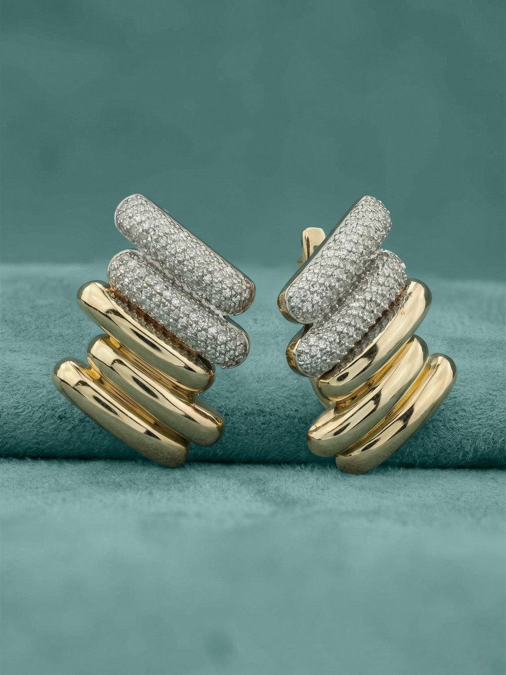 Серьги из лимонного золота c бриллиантами