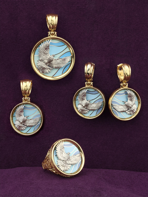 Кольцо из лимонного золота c эмаль