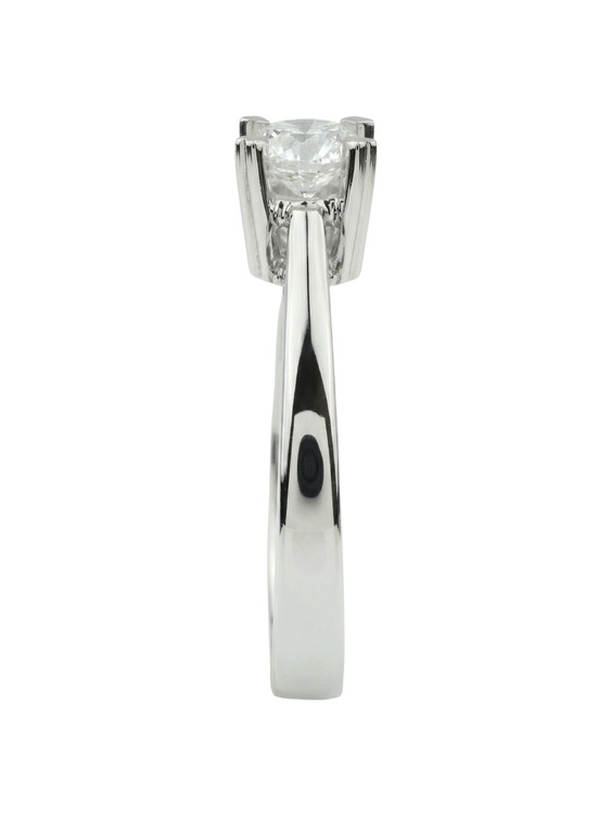 Кольцо из белого золота c бриллиантами