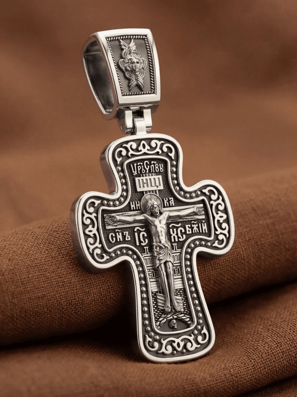 Крест из белого золота