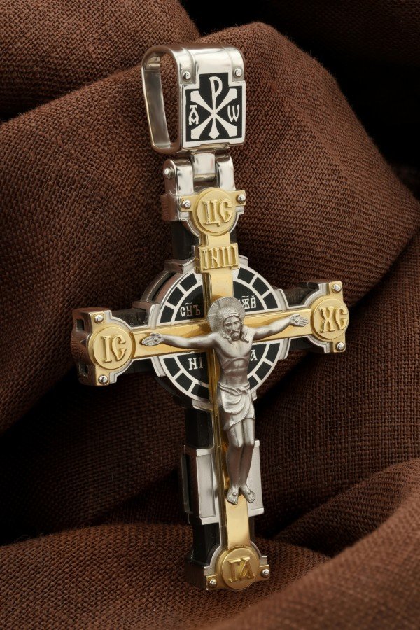 Крест из белого золота c эмаль и эбеновым деревом