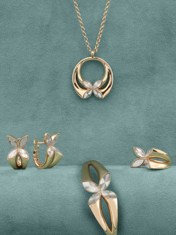 Браслет из золота c рубином