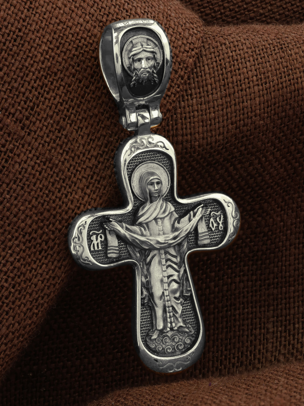 Крест из белого золота