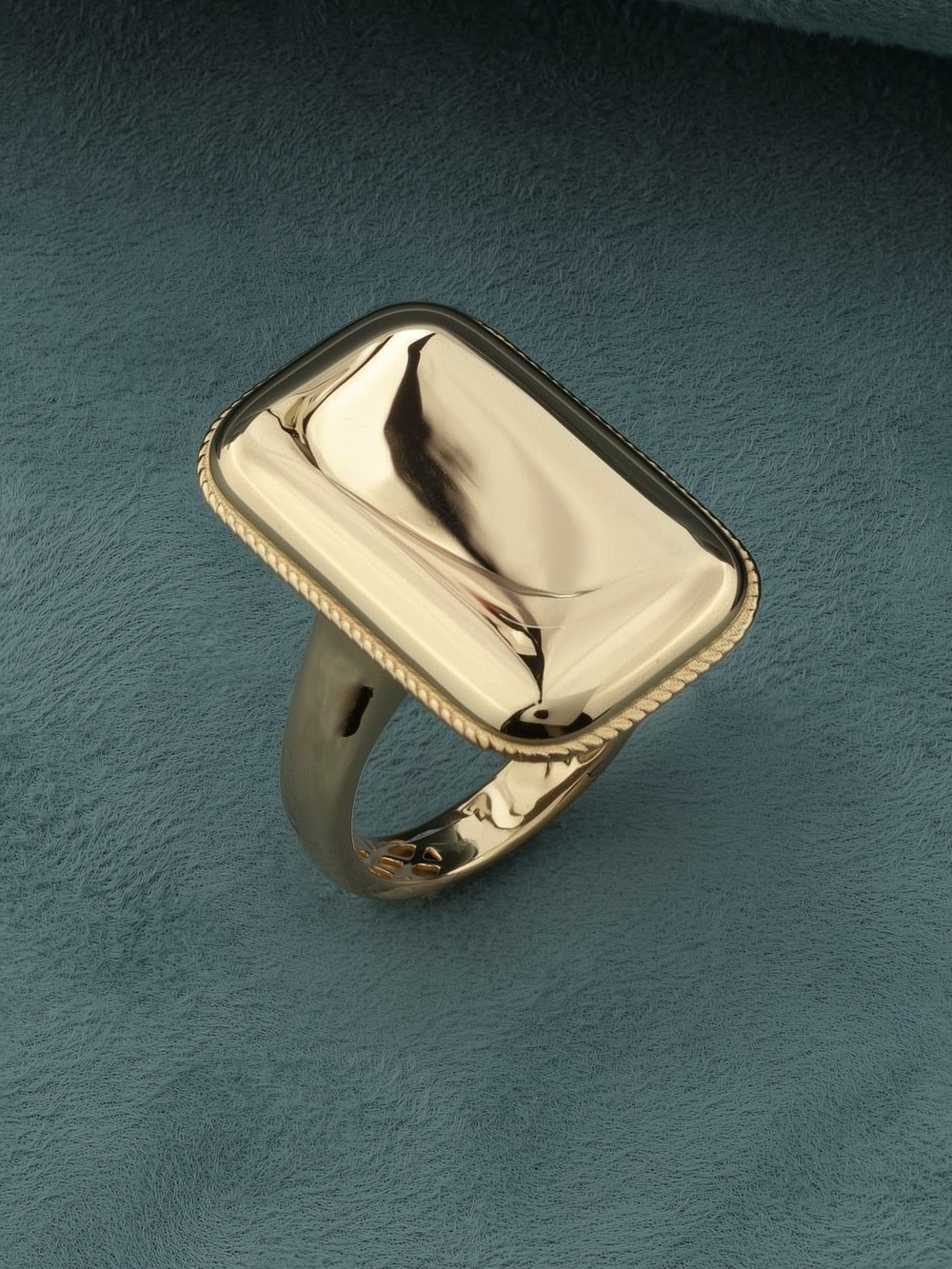 Кольцо из золота