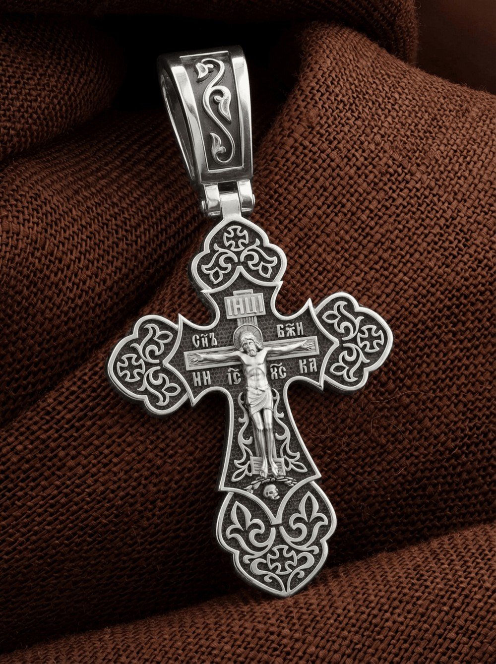 Крест из белого золота