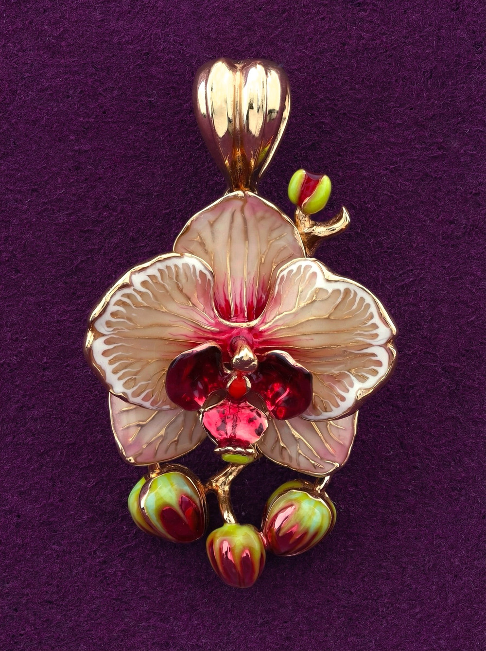 Подвеска из золота c эмаль