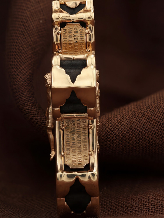 Крест из золота c эбеновым деревом