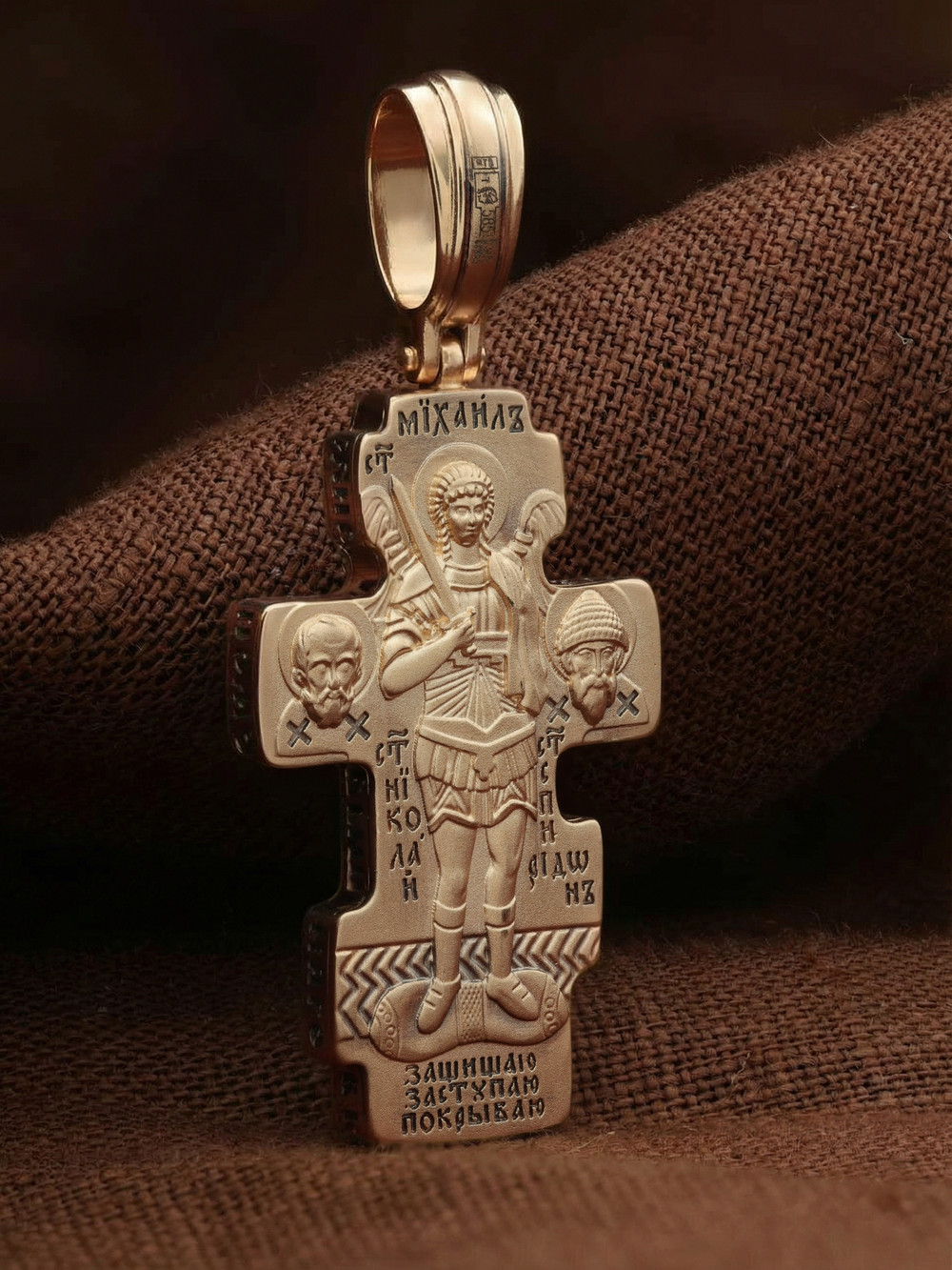 Крест из золота