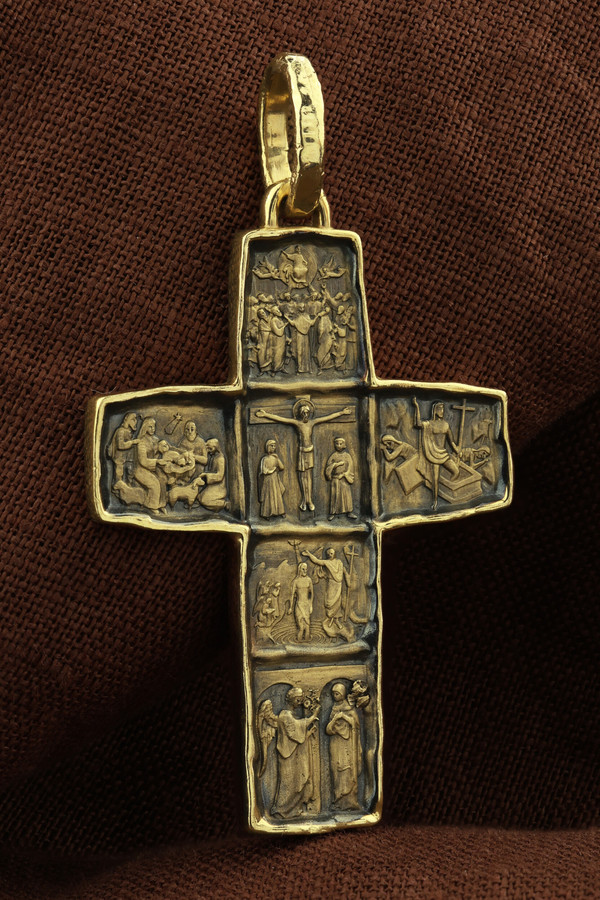 Крест из лимонного золота