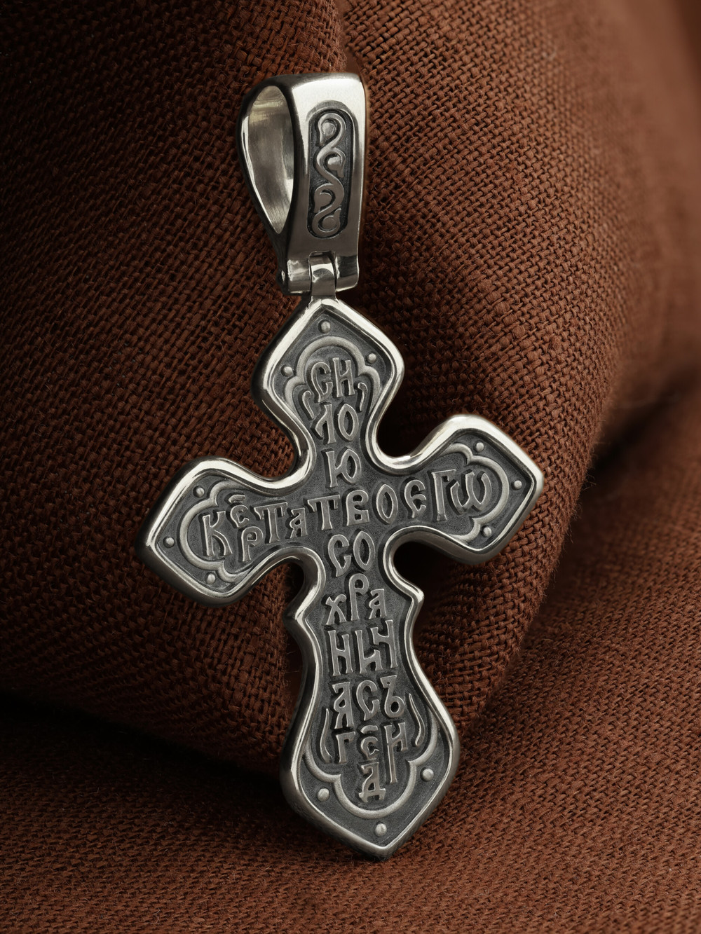 Крест из белого золота