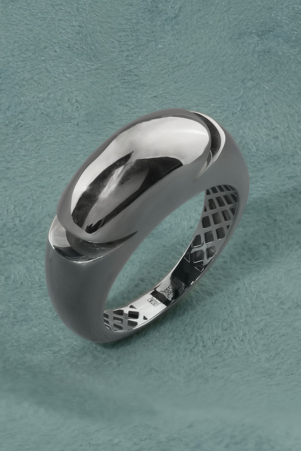 Кольцо из белого золота