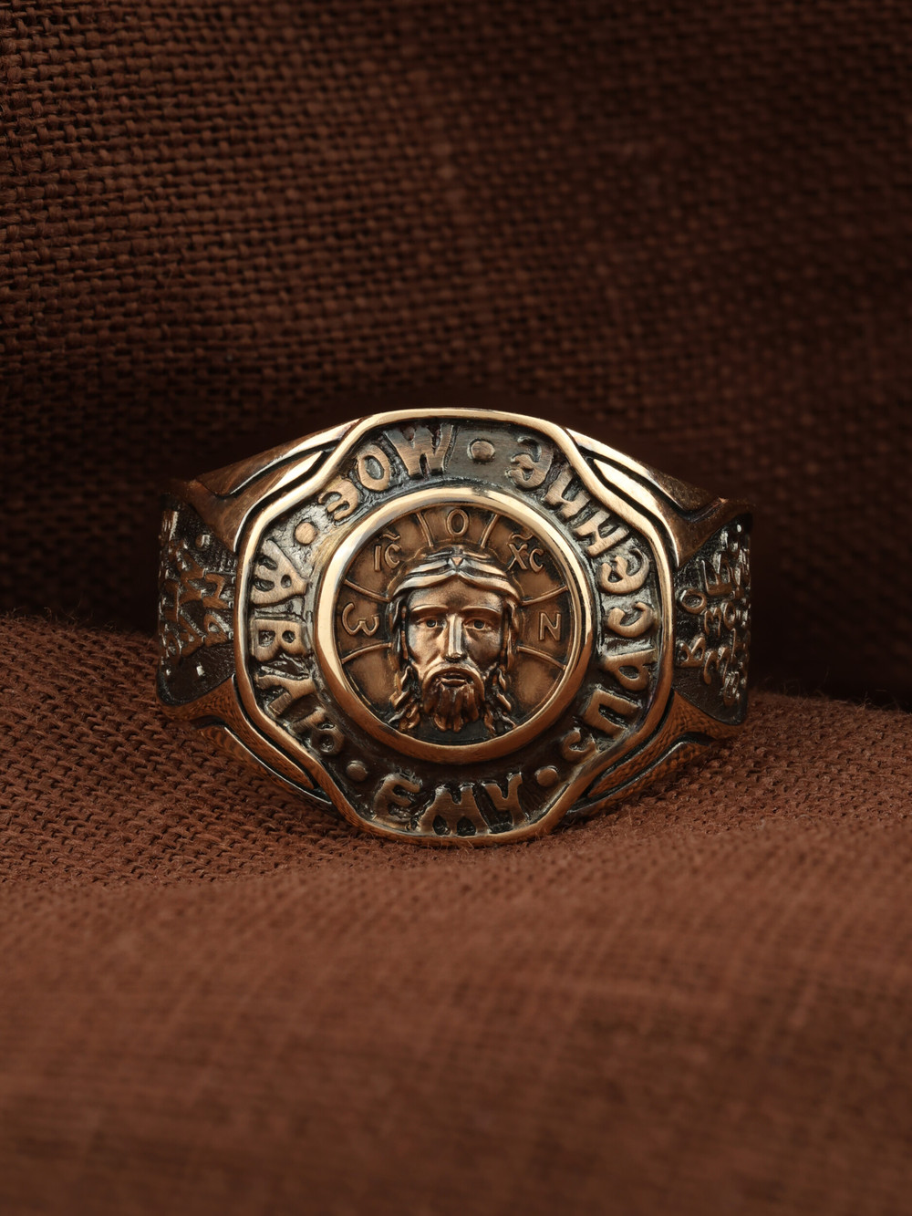 Кольцо из золота