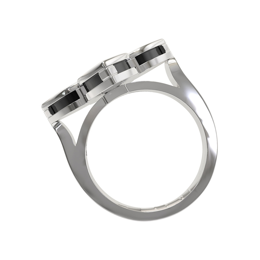 Кольцо из белого золота c бриллиантами и ониксом