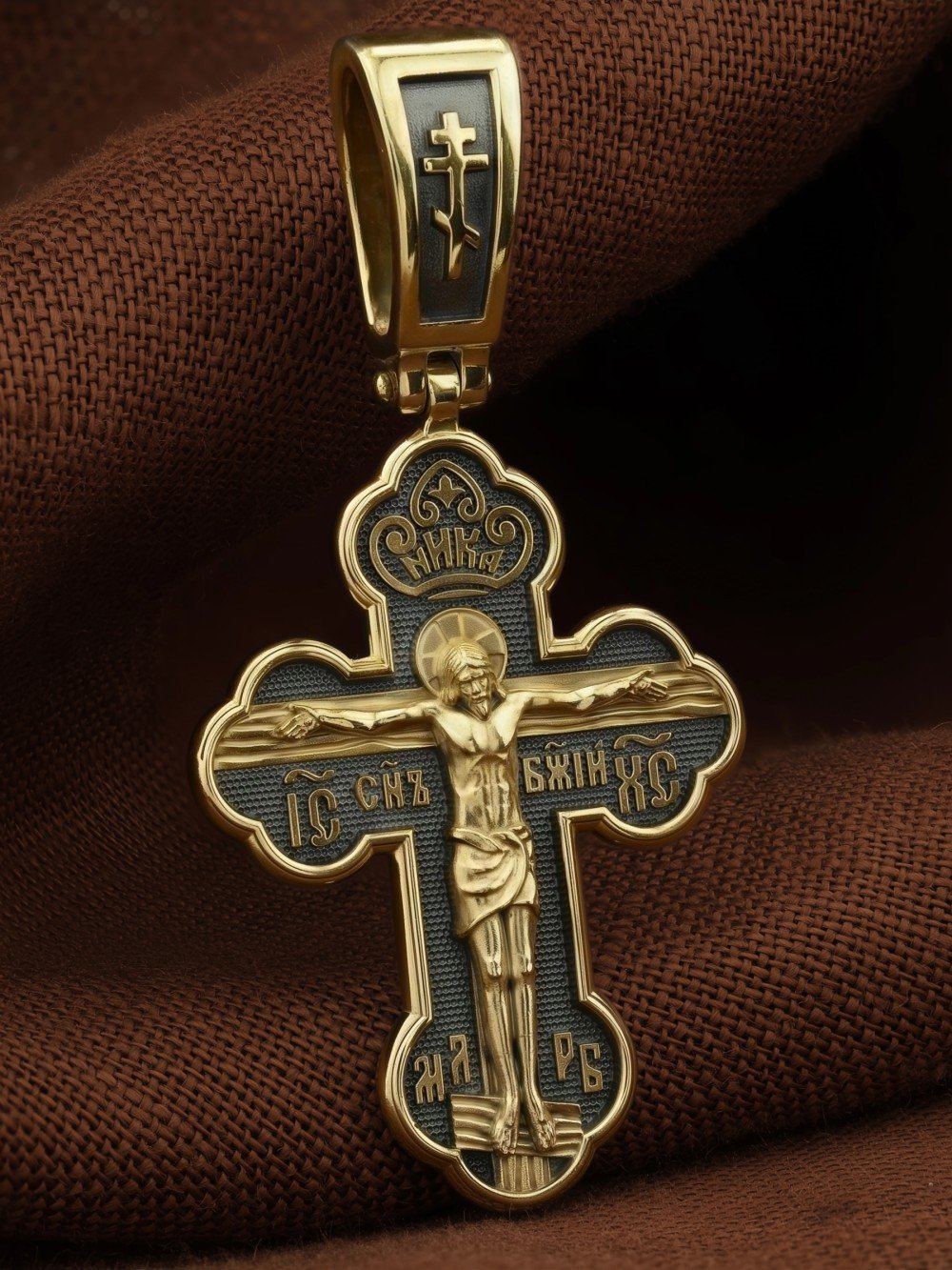Крест из лимонного золота