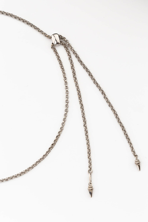 Колье из белого золота c эмалью