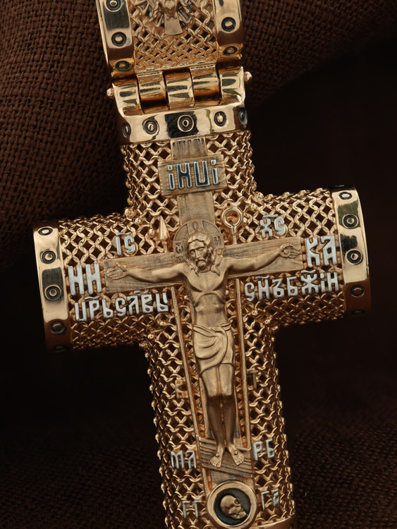 Крест из золота