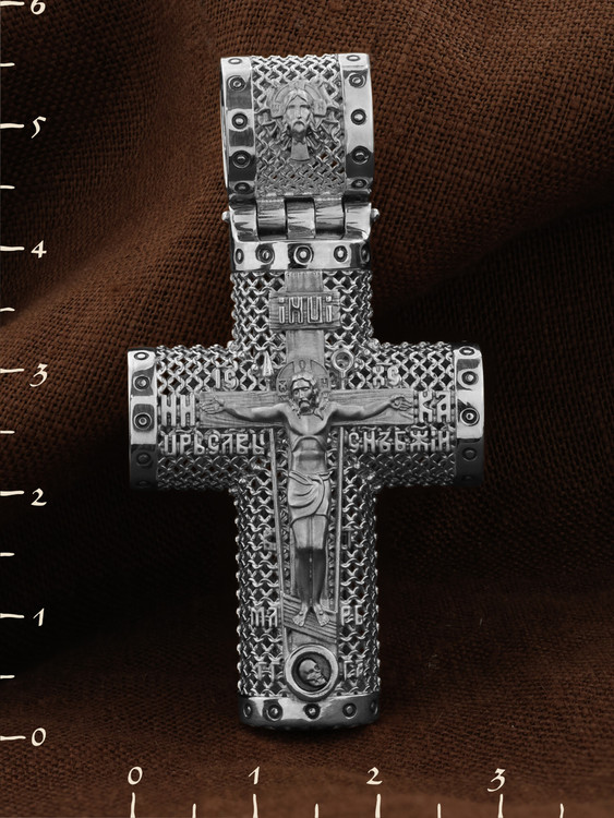 Крест из белого золота