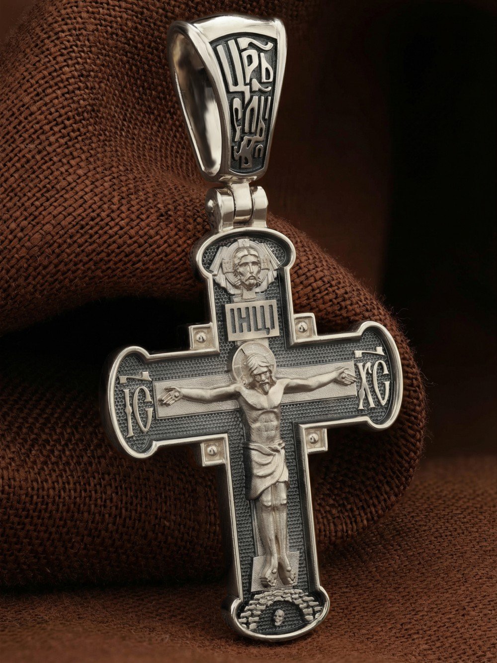 Крест из белого золота