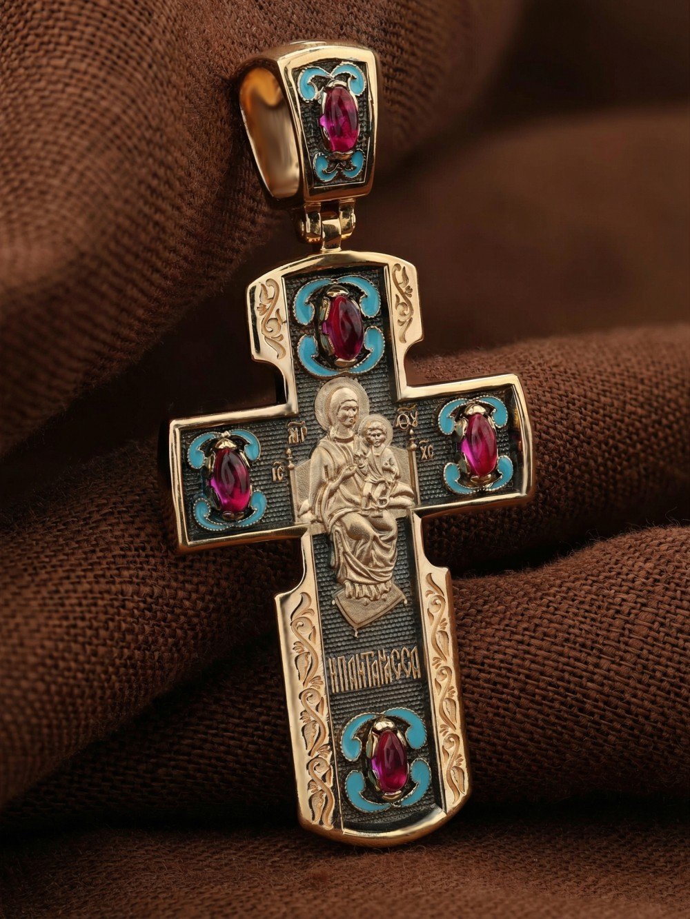 Крест из золота c эмаль и рубином