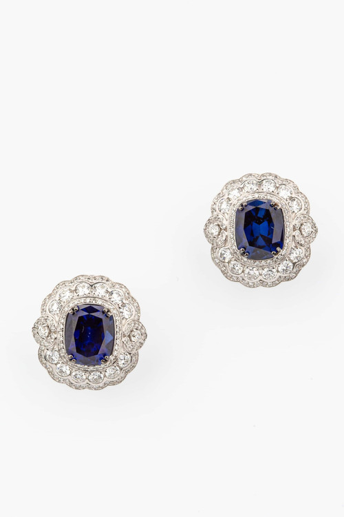 Серьги из белого золота c бриллиантами и сапфиром