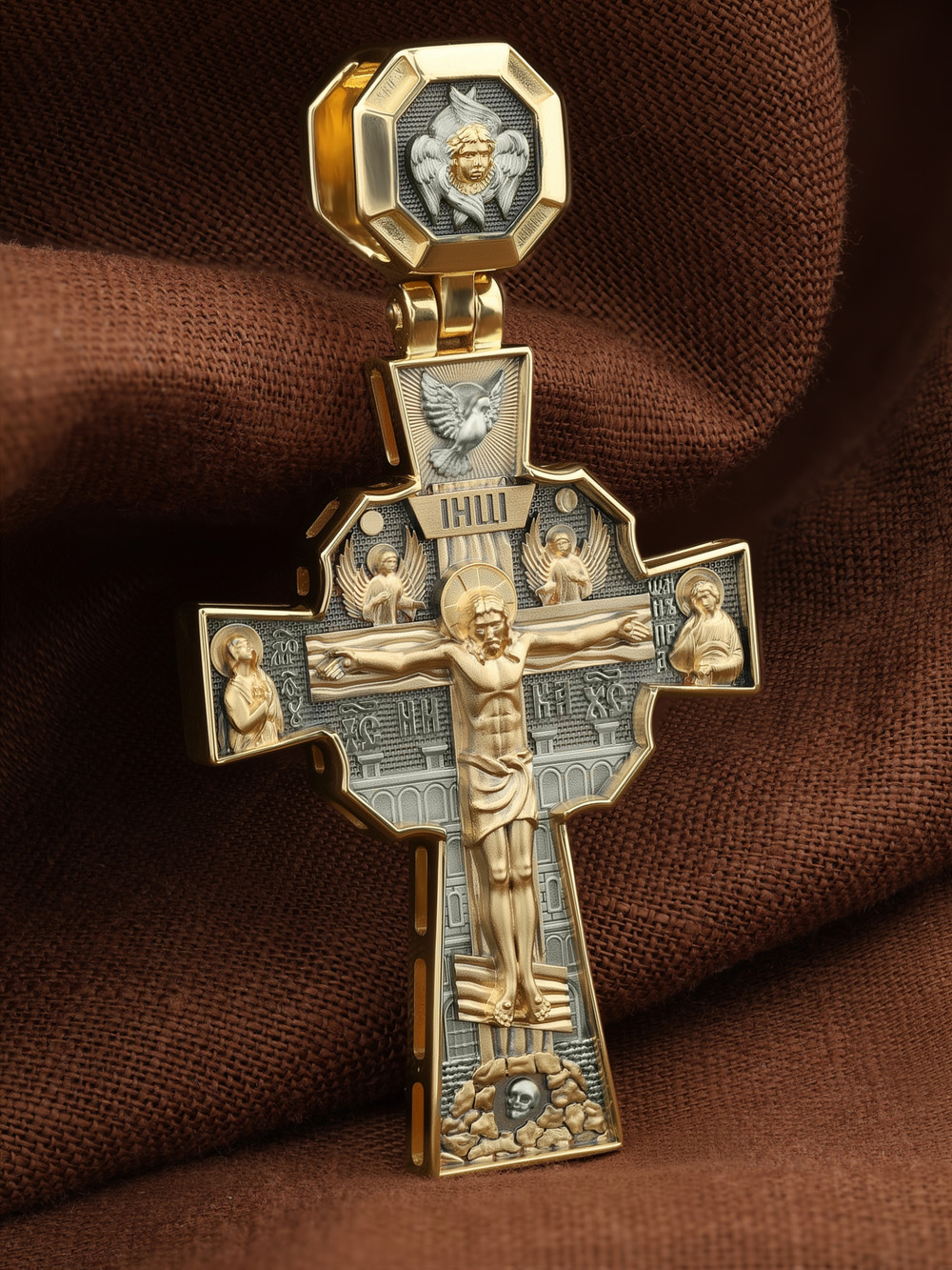 Крест из лимонного золота