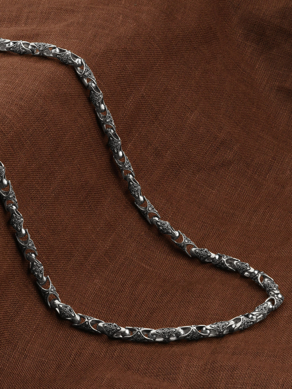 Цепь из белого золота