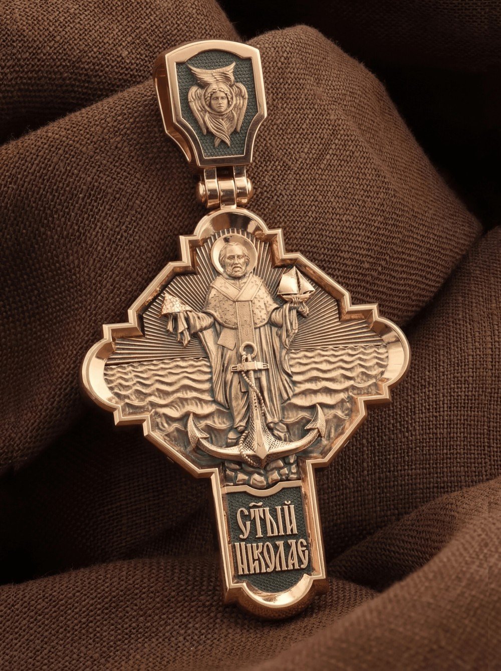 Крест из золота