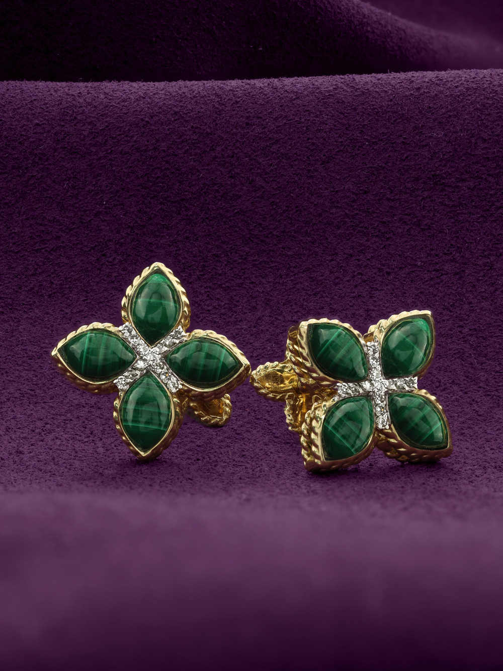 Серьги из лимонного золота c бриллиантами и малахитом