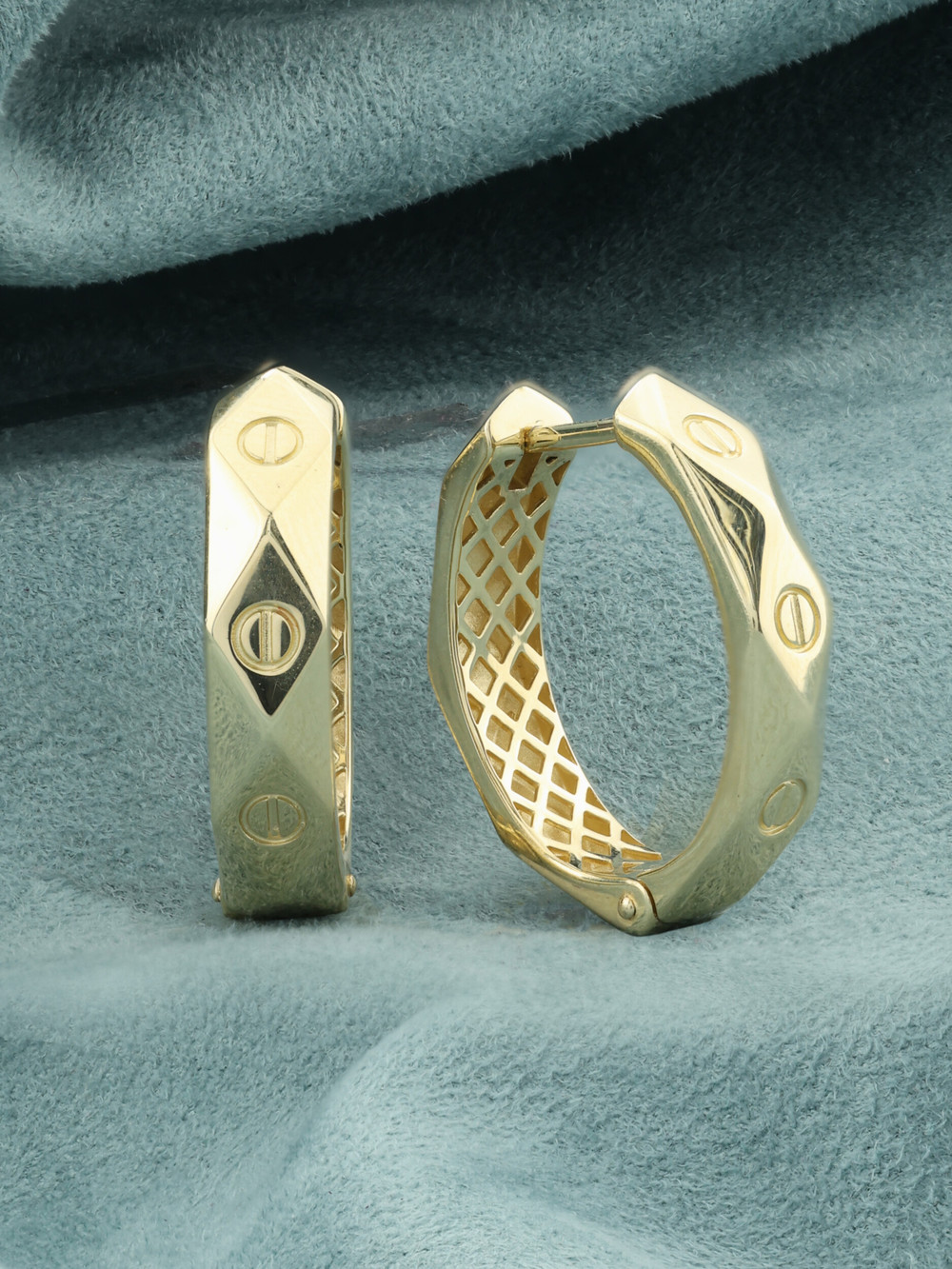 Серьги из лимонного золота