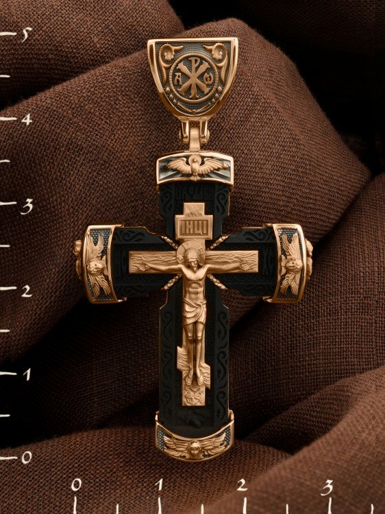 Крест из золота c эбеновым деревом