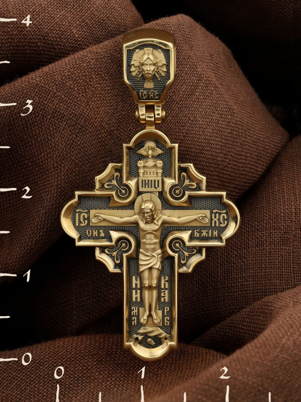 Крест из лимонного золота