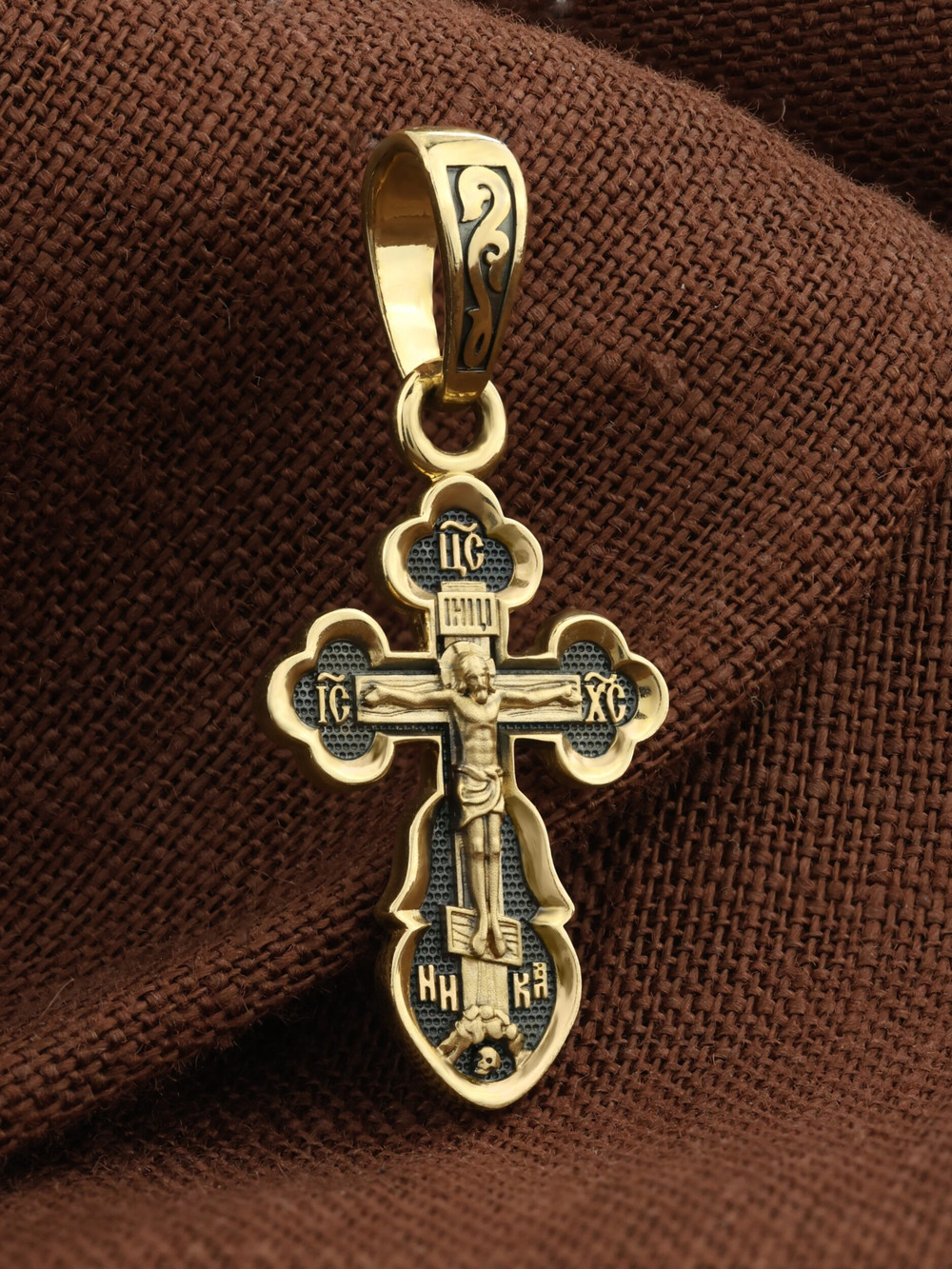 Крест из лимонного золота