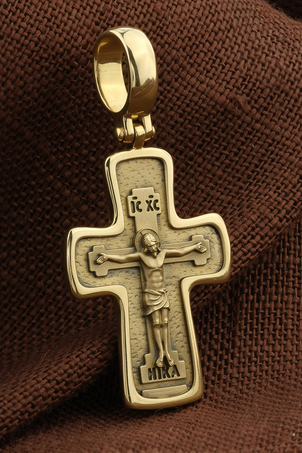 Крест из лимонного золота