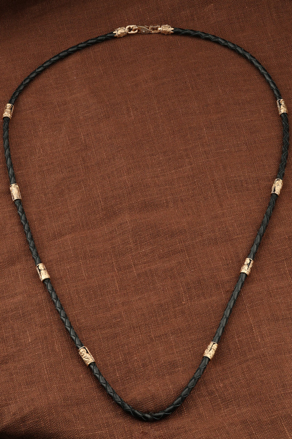 Шнурок кожаный из золота c кожаным шнурком