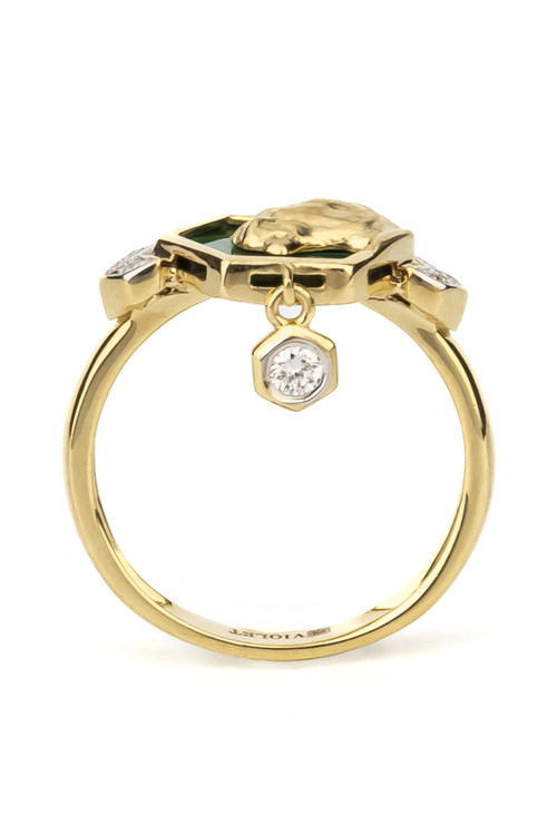 Кольцо из лимонного золота c бриллиантами и малахитом