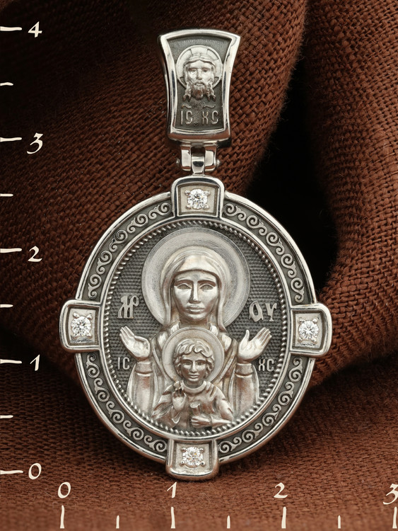 Образок из белого золота c бриллиантами