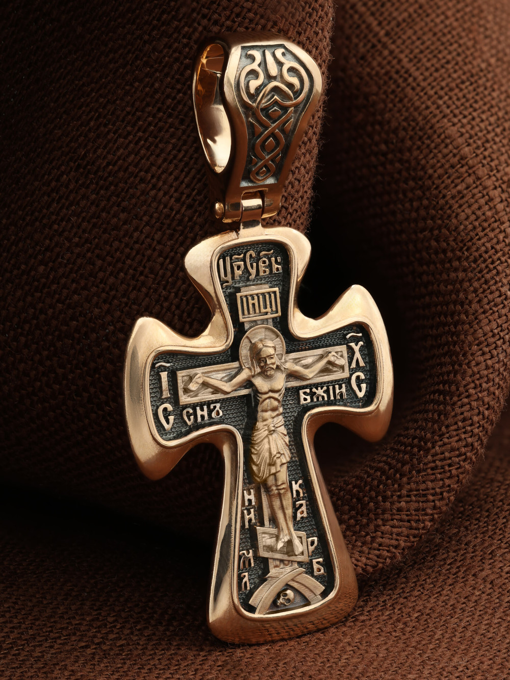 Крест из золота