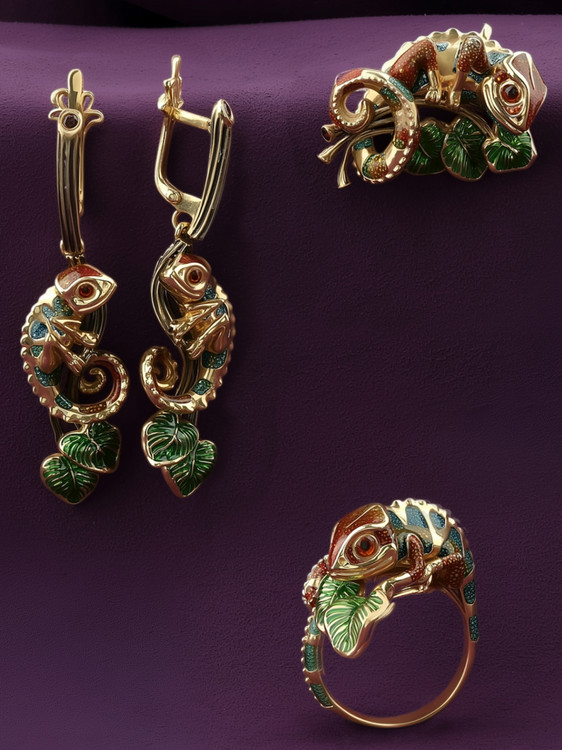 Кольцо из лимонного золота c эмалью