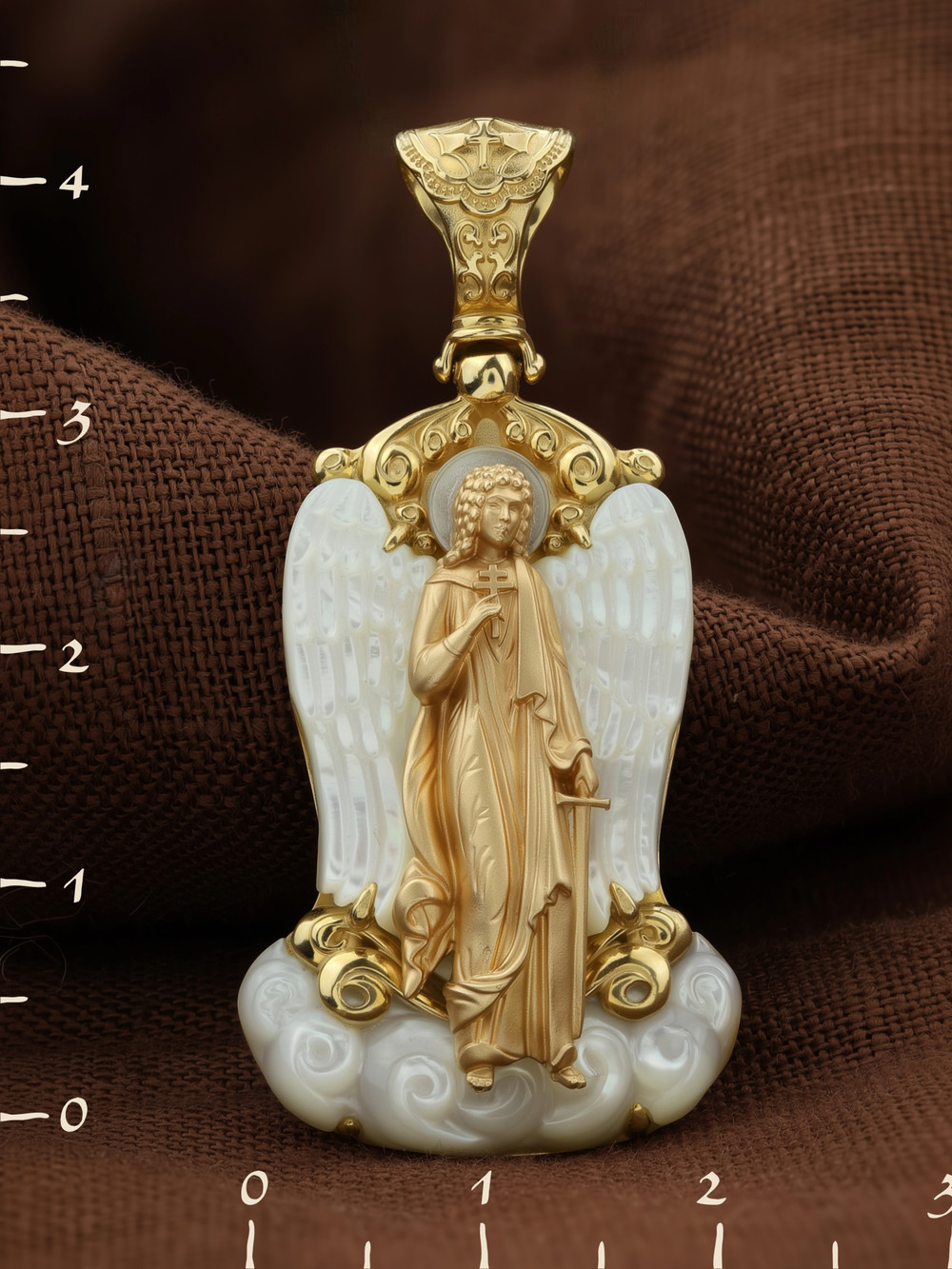 Образок из лимонного золота c перламутром