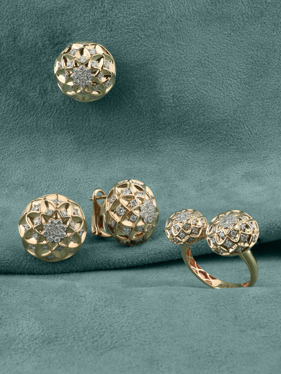 Подвеска из золота c бриллиантами