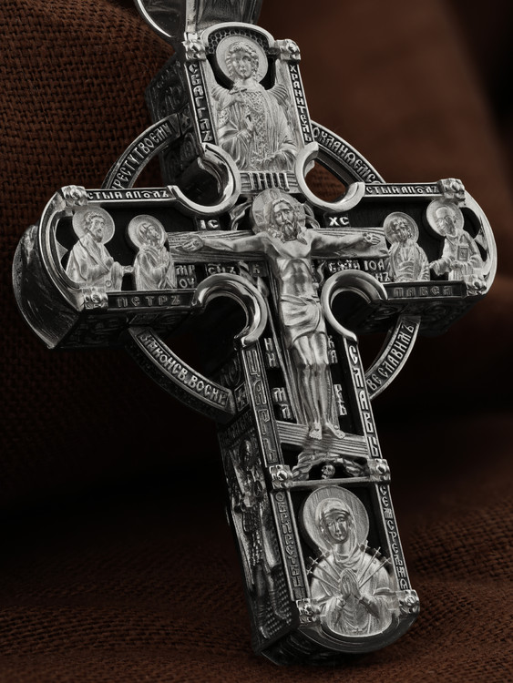 Крест из белого золота c эбеновым деревом