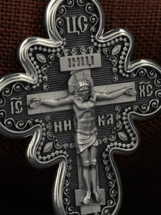 Крест из белого золота